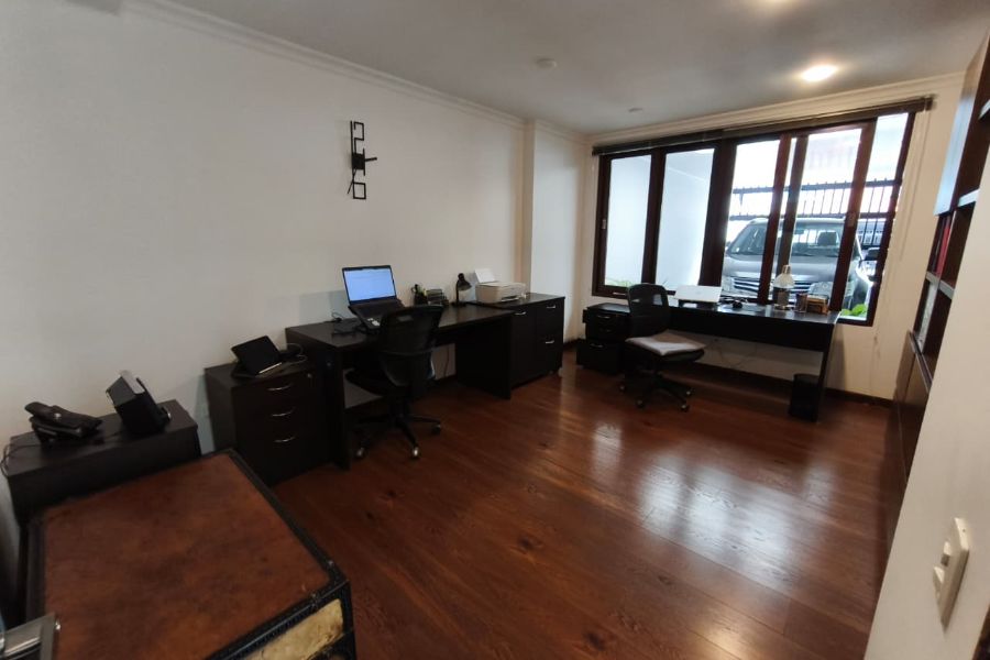 Casa en Venta en Pontevedra, Bogotá, Cundinamarca